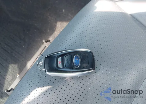 2018 Subaru Outback 2.5I Limited из США, поврежденный, VIN 4S4BSANC7J3314770